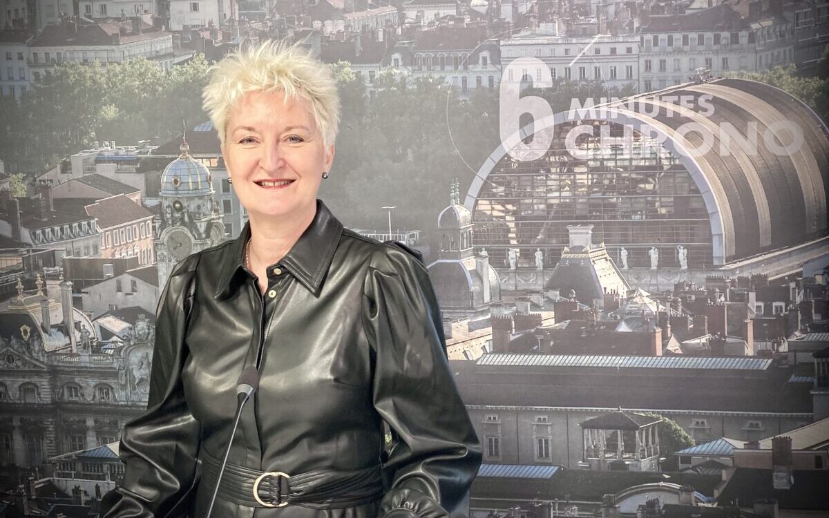 Isabelle Bertolotti, directrice du macLYON, est l’invitée de 6 minutes chrono / Lyon Capitale.