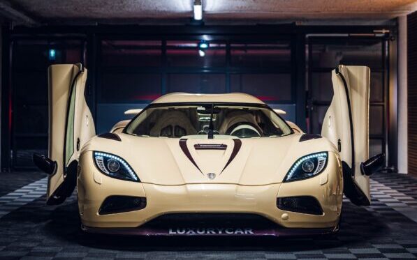 Koenigsegg Agera R - 2011 - 18 exemplaires V8 bi-turbo - 1140 cv