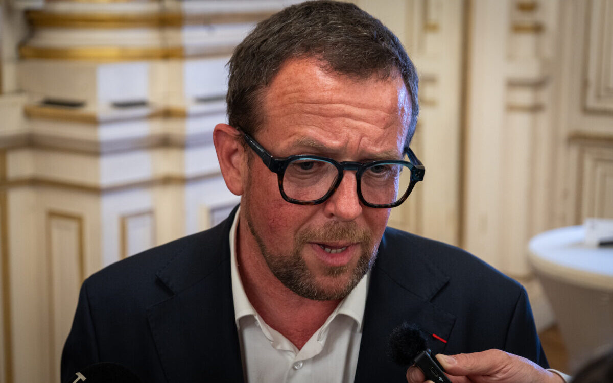 Cédric Van Styvendael réélu maire de Villeurbanne par le nouveau conseil municipal