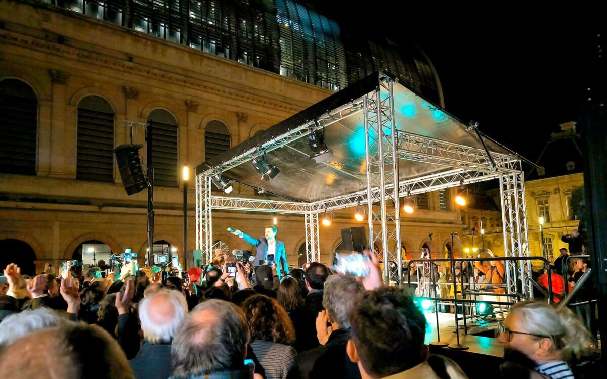 Grégory Doucet en meeting à Lyon