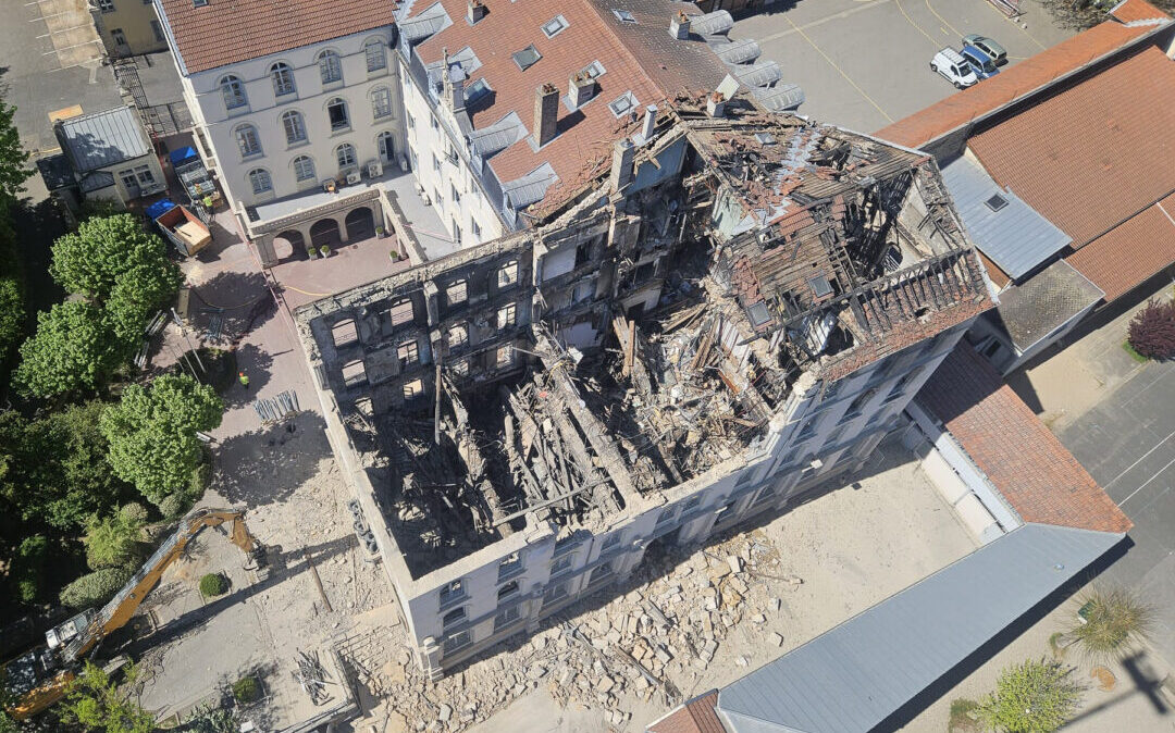 Les réparations du bâtiment U des Chartreux pourraient coûter plusieurs millions d'euros. @Les Chartreux