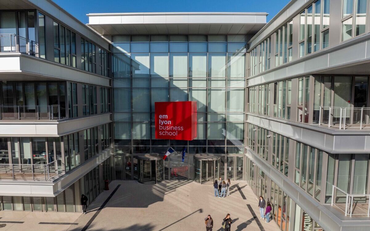 EM Lyon école commerce