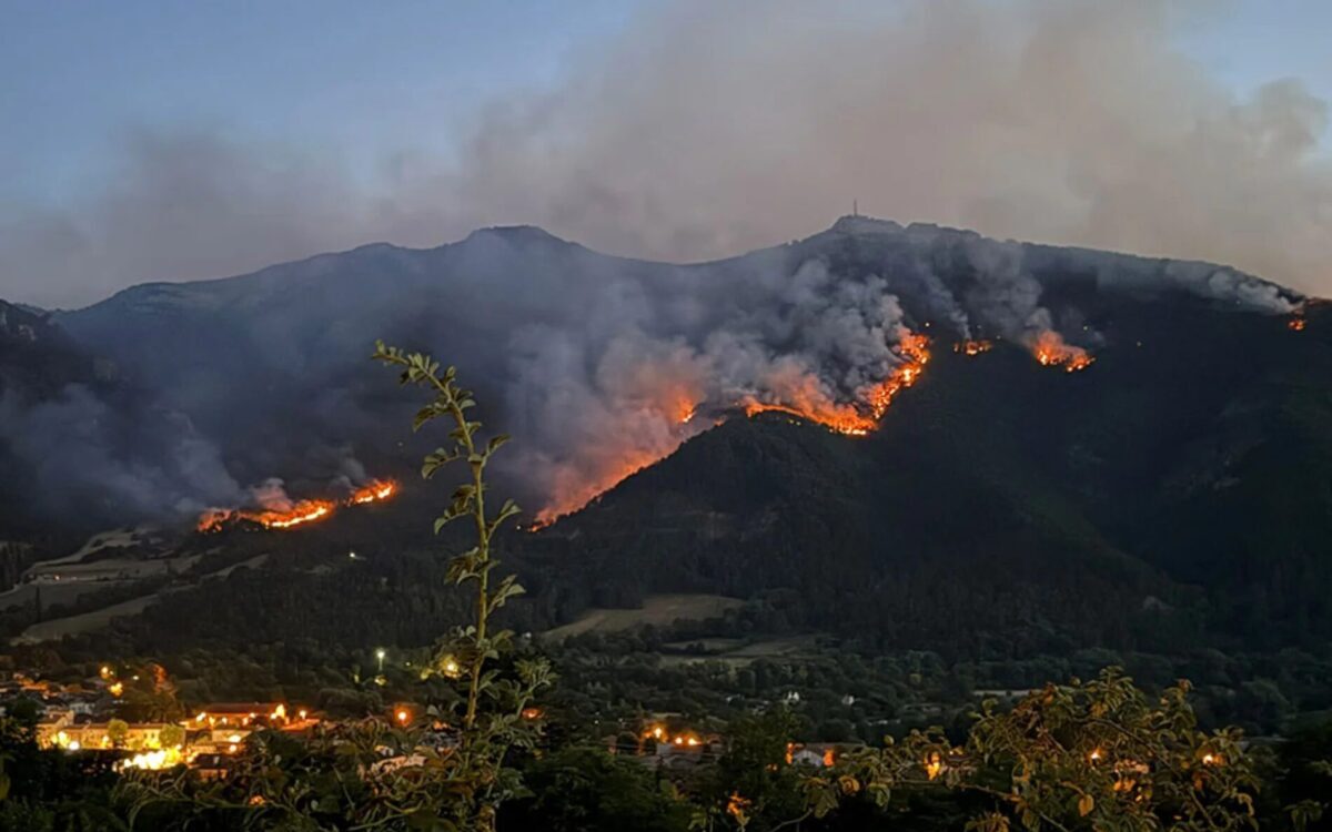 Incendie au massif du Justin. ©MairiedeDie