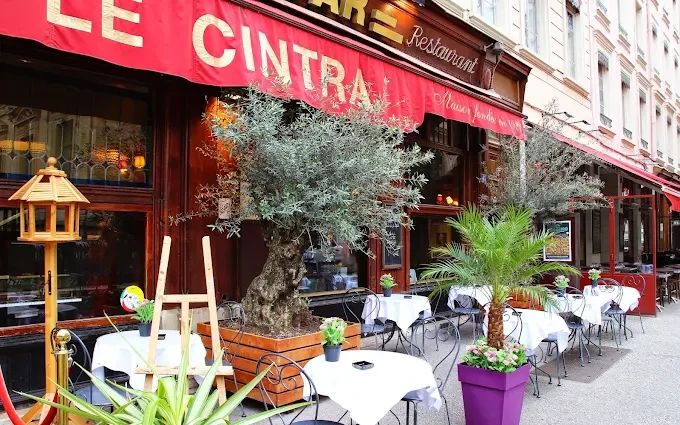 Le Cintra