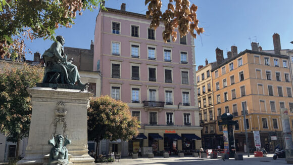 En moyenne, Ainay a perdu -24,15 % de sa valeur © Anna Testagrossa