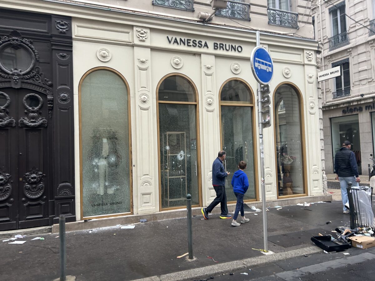 L'après émeutes du 17 octobre 2026 à Lyon @Guillaume Lamy
