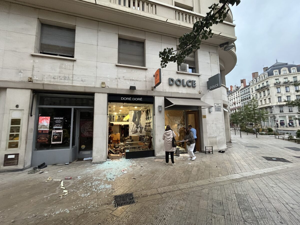 L'après émeutes du 17 octobre 2026 à Lyon @Guillaume Lamy