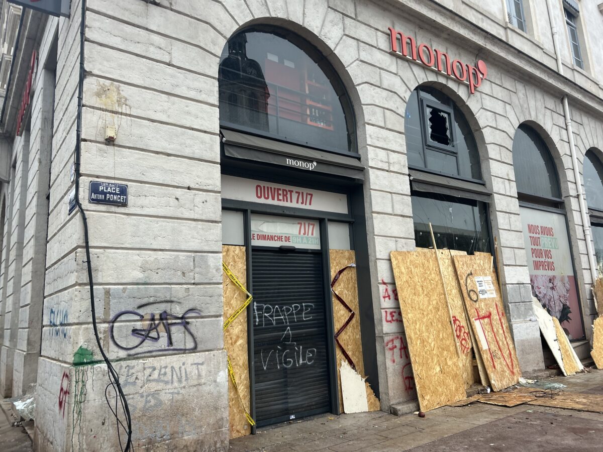 L'après émeutes du 17 octobre 2026 à Lyon @Guillaume Lamy