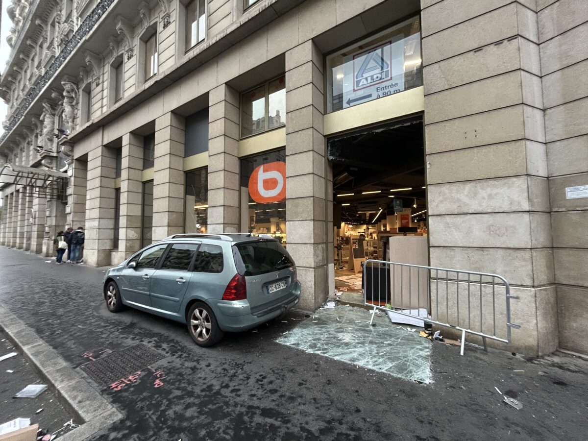 L'après émeutes du 17 octobre 2026 à Lyon @Guillaume Lamy